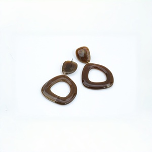 Boucles d'oreilles pendantes tendance 2026, grandes boucles d'oreilles rondes et imposantes pour femmes - Product Image 2
