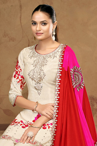 Salwar Kameez fait à la main de qualité supérieure avec broderie lourde Dupatta Chinon Thread Pent Mirror Work Broderie pour vêtements de fête pour adultes - Product Image 2