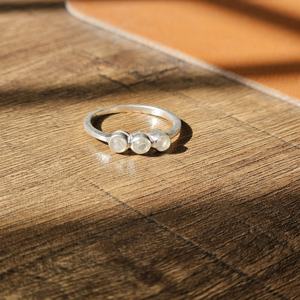 Bague en argent pierre de lune arc-en-ciel à la mode légère pour les mariages fêtes anniversaires - Product Image 6