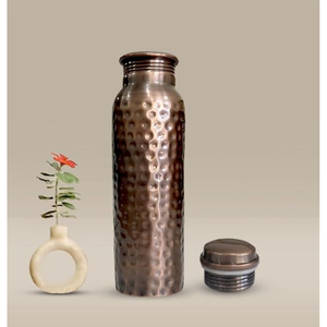 Bouteille d'eau en cuivre pur artisanale 950 ML 32,5 Oz Capacité Design martelé Anti-fuite Bouteille en cuivre authentique - Product Image 2