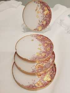 Dessous de verre en résine au design vintage Dessous de verre en résine fabriqués à la main pour le bureau et la maison Dessous de verre en pierre de forme ronde à la demande - Product Image 6