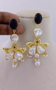 Handmade Stylish Golden <b>Mother</b> <b>Pearl</b> Drop <b>Earrings</b> Set for Women High Quality Brass Customizable Design High Fashion Bulk - Product Image 4