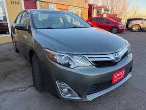 Voiture d'occasion abordable Toyota Camry Hybride XL-E 2013 conduite à gauche - Product Image 3