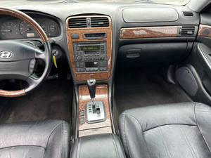 Hyundai XG-350 L LHD d'occasion, année 2004, origine américaine - Product Image 4