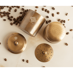 ตัวกรองกาแฟทองเหลืองแท้แบบโบราณสีเข้ม  สามารถปรับแต่งโลโก้ได้ แบบแขวนหู - Product Image 4