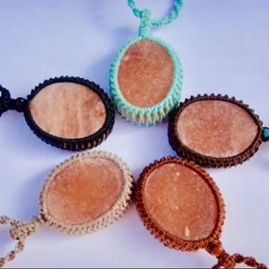 Wholesale Himalayan Pink Salt Crystaacl Mrame Necklace - Natural Healing Stone Pendant for Yoga, Reiki & Boho Jewelry - Product Image 1
