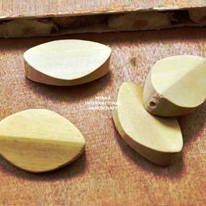 Lot de 4 perles en bois à facettes caramel 20mm en forme et taille de perles en bois colorées personnalisées Livraison rapide depuis l'Inde - Product Image 4