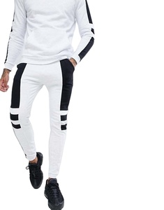 Survêtement 100% coton et options de taille plus écologiques Survêtements Logo personnalisé en gros Ensemble 2 pièces Sweat-shirt à manches longues - Product Image 1