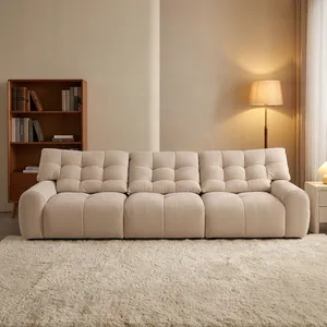 โซฟาผ้าแบบโมเดิร์นพร้อมที่วางแขนบุนวมและขาไม้สำหรับห้องนั่งเล่น - Product Image 3
