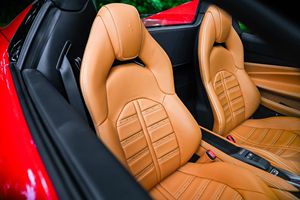 Ferrari F8 Spider 2023, essence, faible kilométrage - Product Image 5