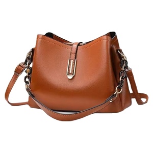 Sacs à main pour femmes en cuir PU de luxe, personnalisés, de haute qualité, nouvelle collection, vente en gros, sacs à bandoulière personnalisés - Product Image 2
