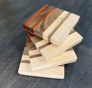 Posavasos de Madera de Nogal Resistentes al Calor, Ecológicos, Personalizables en Color y Logotipo para Hogares, Restaurantes y Venta al por Mayor - Product Image 3