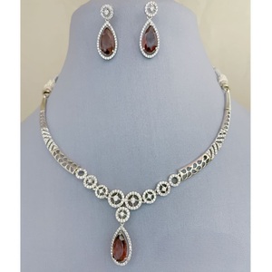 À la mode Meilleure Qualité Finition Argent AD Pierre Designer Collier Ensemble Avec Boucles D'oreilles Pour La Collection De Vêtements De Mariage Pour Les Femmes - Product Image 1