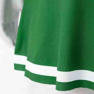 Elegante uniforme de porristas para niñas, logotipo personalizado, conjunto de poliéster impreso en púrpura con LICRA y diseño de malla - Product Image 6