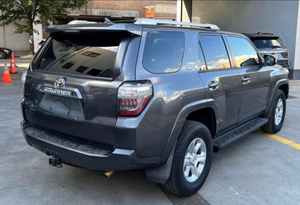 Toyota 4Runner 2015 SUV Usada en Buen Estado, Gasolina, Asientos de Cuero, R17, Tracción Delantera Disponible - Product Image 5