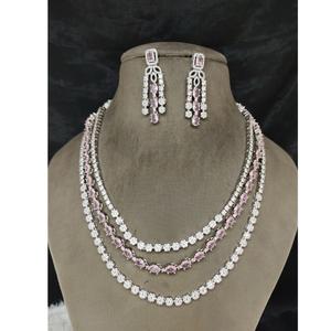 Conjunto de collar AD con acabado blanco de diseño exclusivo de la mejor calidad a la moda con pendientes para colección de bodas para mujer - Product Image 1