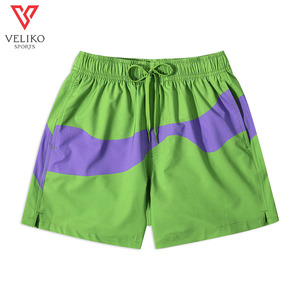 Veliko Sports Short de planche océanique pour homme Tissu à séchage rapide Toile Style Stretch Spandex Taille moyenne Conception durable écologique - Product Image 1