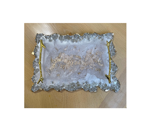 Plateau de service en résine époxy de conception antique, couleur personnalisée et en forme avec poignée en laiton, plateau de service alimentaire - Product Image 3