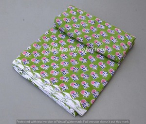 Tela de Algodón 100% Ligera con Estampado Artesanal Indio para Confección de Vestidos, Decoración del Hogar y Ropa para Niños - Se Vende por Yarda - Product Image 3