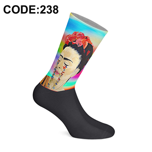 Chaussettes imprimées numériquement, fabriquées en Turquie, avec technologie de sublimation de qualité supérieure, motifs graphiques pour un confort quotidien - Product Image 1