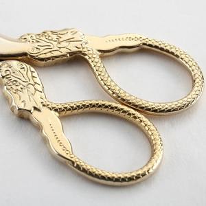 Tijeras de Bordado Clásicas Vintage de Acero Inoxidable Duradero, Punta Afilada, Hoja Recta, Herramienta de Costura para el Hogar, Cuidado de Cutículas, Animal del Zodiaco - Product Image 6