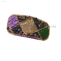Barrette à cheveux personnalisable en tissu perlé pour le Mardi Gras, pour femmes et filles, avec broderies de perles et motifs entièrement perlés, faite à la main