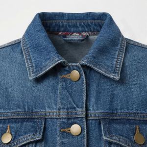 Chaqueta Vaquera para Mujer, Diseño Único con Parches, Costuras en Contraste, Botones al Frente, Estilo Artístico Moderno, Casual, Urbano y a la Moda - Product Image 4