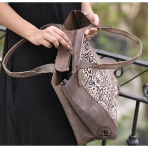 Handcrafted Genuine Leather Tote <b>Bags</b> Shoulder <b>Bag</b> For Women Leopard Print And <b>Snake</b> Print <b>Bag</b> - Product Image 3