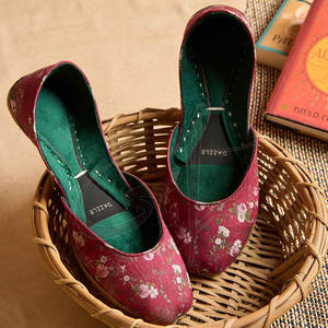 Khussa para Mujer, Hecho a Mano, Profesional, con Suela de Cuero Genuino Antideslizante y Duradera, Parte Superior de Terciopelo, Talla Personalizada, Gran Venta - Product Image 4