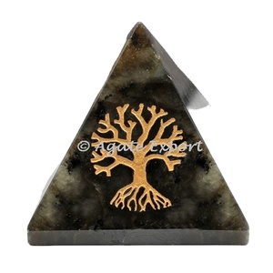 Piedra solar grabada en forma de árbol pirámides comprar al por mayor Reiki piedra curativa artesanía - Product Image 2
