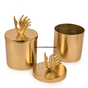 Bote de aluminio hecho a mano para servir alimentos, herramientas de hierbas y especias estilo fundición dorada para uso en vajilla - Product Image 1