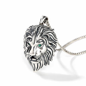 Collier pour homme Jeulia en argent sterling plaqué or avec lion, idéal pour les soirées - Product Image 4