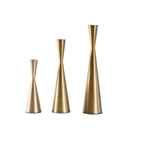 Florero de metal de aluminio con acabado chapado en oro de alta calidad para decoración exterior o interior Florero para decoración de mesa - Product Image 1