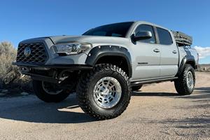 Toyota Tacoma TRD Off-Road 2020 Usada en Excelentes Condiciones, Doble Cabina 4x4, Diferencial Trasero con Bloqueo, Modificaciones Todoterreno - Product Image 3