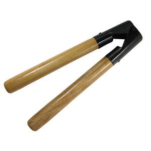 Désenchaîneur de style Barnes, 13 pouces, en acier inoxydable, outil vétérinaire avec des bords de coupe tranchants, manches en bois par ARMANDIOUS - Product Image 6