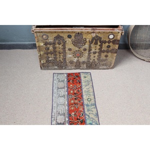 Vintage Small Rug, 1.3x2.9 ft Turkish Rug, <b>Red</b> <b>Wool</b> Rug - Product Image 4