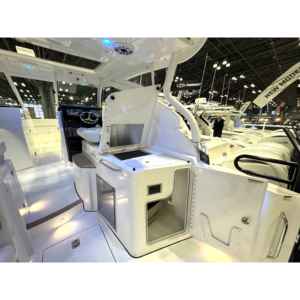 Embarcación de Pesca Pursuit DC 365 2026, Longitud de 12.1-16 m, Velocidad Máxima de 51.3 MPH, Motor Yamaha - Product Image 3