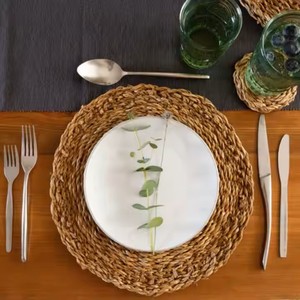 Ensemble de jacinthes d'eau en jonc de mer tissé à la main rustique moderne et durable napperons en cuir sous-verres Combo chambre à coucher maison Table à manger - Product Image 2