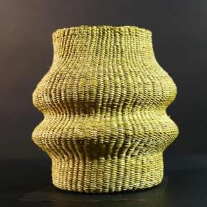 Vente en gros de pantoufles et sandales marocaines en raphia faites à la main, chaussures tissées écologiques pour femmes et hommes, fournisseur direct de commandes en gros - Product Image 1