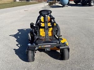 Achetez un nouveau tracteur à gazon Cub Cadet Z2 117S authentique et authentique, 28V, bac à herbe, pour grands jardins, coupe-herbe durable - Product Image 3