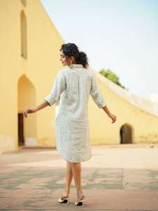 Vente en gros Robe d'été à manches longues col en V grande taille pour femme pour les vacances Robe décontractée bohème pour femmes - Product Image 3