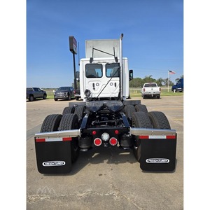 En vente maintenant : Camion tracteur diesel Cascadia 126 2026 à conduite à droite, moteur 450 ch, norme Euro 6, suspension pneumatique, 6x4 - Product Image 3