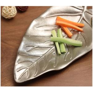 Plateau de service Premium Silver Leaf Design Vaisselle en aluminium pour mariages et Ramadan Plateaux de service élégants - Product Image 4