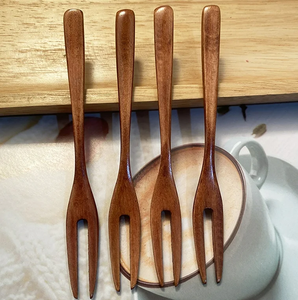 Fourchette en bois réutilisable d'excellente qualité écologique - Product Image 4