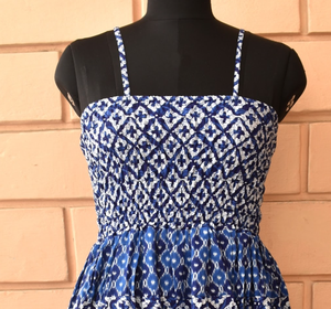 Robe longue élégante en coton indigo à rayures indigo tie-dye pour soirée - Product Image 2