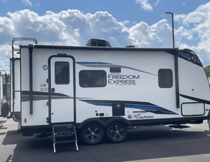 Occasion - 2024 - Coachmen Freedom Express Ultra Lite 192 RBS RV Camper prêt à l'emploi - Product Image 3