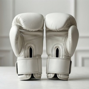 Guantes de Entrenamiento Profesionales de Alta Resistencia con Acolchado Multicapa, Soporte Seguro para la Muñeca y Construcción Duradera de Cuero Sintético - Product Image 6