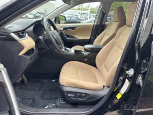 Toyota RAV4 XLE 2021 Usado en Buen Estado - Product Image 4