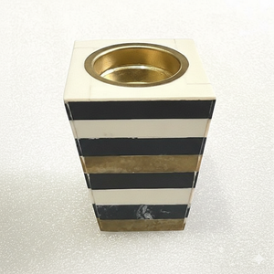 Porte-encens en bois d'acacia exclusif, fabriqué à la main pour des rituels de parfum d'intérieur haut de gamme, utilisation élégante en aromathérapie - Product Image 2