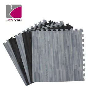 Tapetes de Rompecabezas de EVA Laminados con Grano de Madera de Color Personalizado, Encajables, No Tóxicos, Antideslizantes, de 14 mm de Grosor, para Láminas de Plástico - Product Image 1